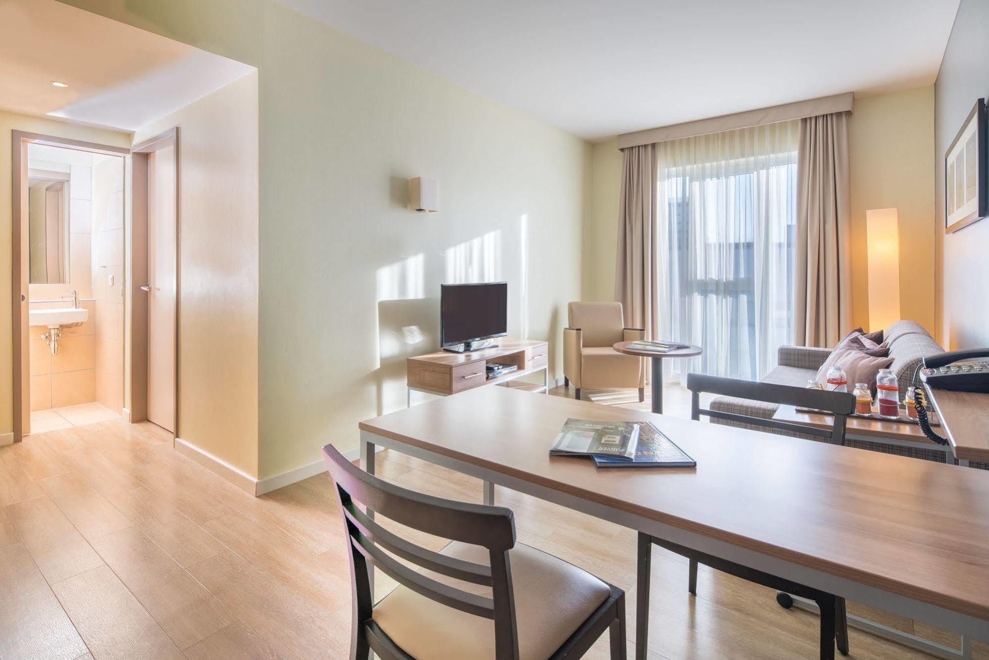 Citadines Arnulfpark Munich Aparthotel Exterior photo